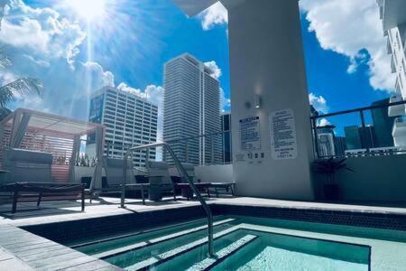 Appartamento Heart Of Downtown Miami Studio Pool & Gym Esterno foto